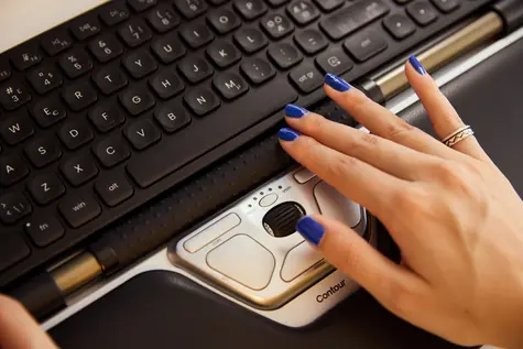 Contour RollerMouse Red stříbrná / Ergonomická bezdrátová myš / Bluetooth 5.1 / 2800 DPI / 6 tlačítek
