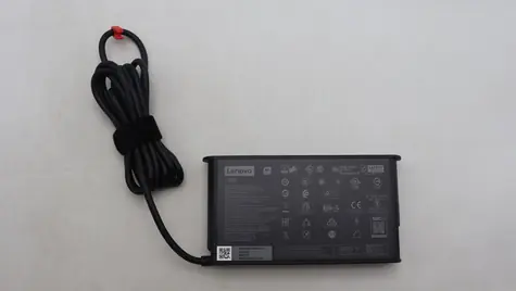 Lenovo 135W USB-C AC adaptér černá / Napájecí adaptér / USB-C / 100-240 V