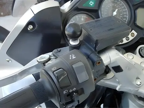 RAM Mounts RAM-B-349-1U / Montážní základna s kulovým kloubem 1