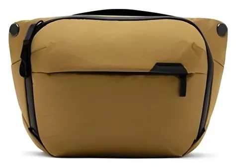Peak Design Everyday Sling 6L v2 Coyote (pískově hnědá) / Brašna na fotoaparát / objem 6 litrů