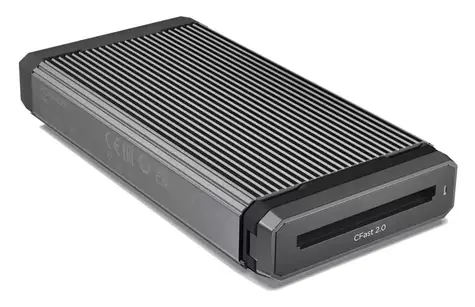SanDisk Professional PRO-READER / Čtečka karet / CFast / USB-C 3.2 Gen 2