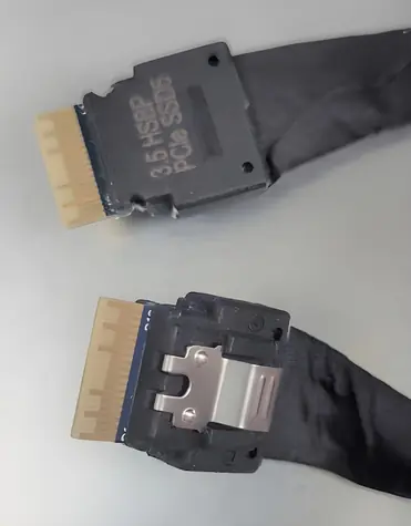 Intel CYPCBLSLMIDPIN / Kabelová sada SlimSAS x24 / CPU-Mid-plane / 2U server