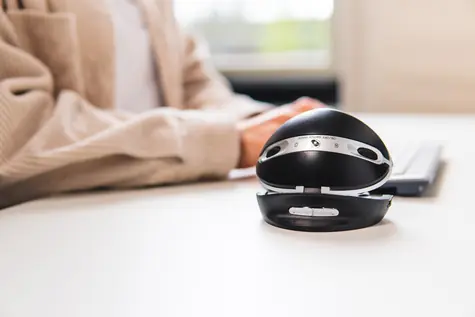 BakkerElkhuizen Oyster Mouse černá, stříbrná / Ergonomická myš / RF Wireless / vertikální / 5 tlačítek