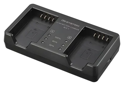 OM SYSTEM BCX-1 / Nabíječka / pro baterii BLX-1