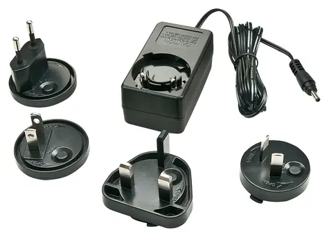Lindy ECO MC 5V/3A / Síťový adaptér / 15 W / vyměnitelné konektory / kabel 1,5 m