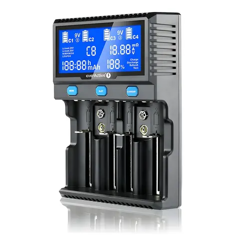 EverActive UC-4200 černá / Nabíječka pro Ni-MH a Li-ion baterie / AA / AAA / LCD displej / 4 baterie