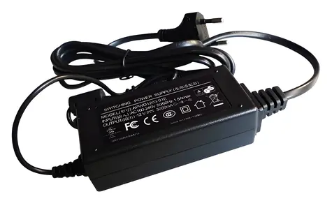 XtendLan Napájecí adaptér 12V 5A DC / Zdroj / jack 5,5/2,1 mm / 100-240V AC