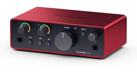 Focusrite Scarlett Solo 4th Gen černo-červená / Zvukové rozhraní / USB-C / 2 kanály / XLR / 192 kHz