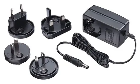 Lindy ECO černá / Napájecí adaptér / 5V / 2,6A / konektor 5,5x2,1mm