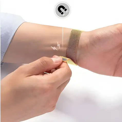 Mercury Mesh Strap zlatá / Řemínek / Apple Watch 42/44/45 mm / Nerezová síťovina / Magnetické zapínání