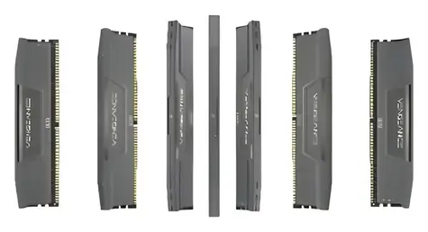Corsair Vengeance 16GB (2x8GB) DDR5 5600MHz / Operační paměť / CL40 / DIMM / XMP / EXPO