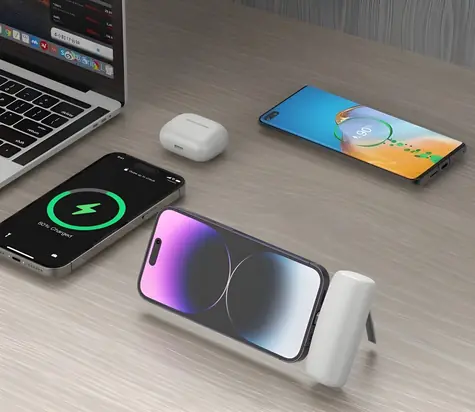 Rebeltec P5 Plug-In / Powerbanka / USB-C přímo do telefonu / 5000 mAh / 10W