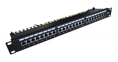 Patch panel 24x RJ-45 Cat.6 stíněný černý / Patch panel / 1U / 19