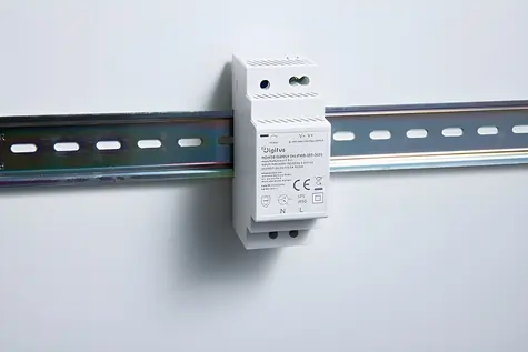 Digitus DN-PWR-SST-3624 / Napájecí zdroj / DIN lišta / 24V/1,5A/36W / Stupňovitý výstup / Třída II