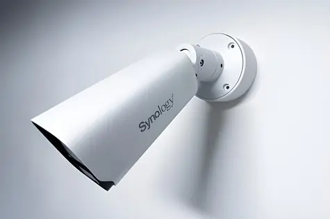 Synology krytka kabelů pro kamery BC800 bílá / Držák / na stěnu a strop / PETG plast