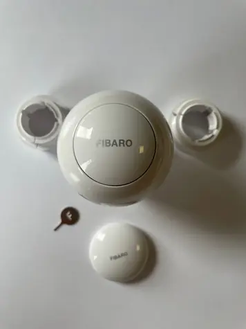 Fibaro Sada radiátorová hlavice a teplotní čidlo