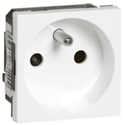 Legrand Mosaic 77140 zásuvka 2p+t 2m bílá