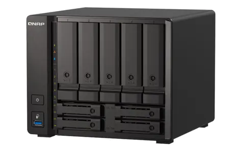 QNAP TS-h973AX-32G / AMD QC 2.2 GHz / 32GB DDR4 / 9x SATA III / 3x USB3.2 / 3x GLAN