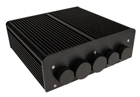 Akasa Pascal TN UCFF černá / Mini ITX / IP65 / možnost pověšení na zeď / hliník / OEM / bez ventilátoru