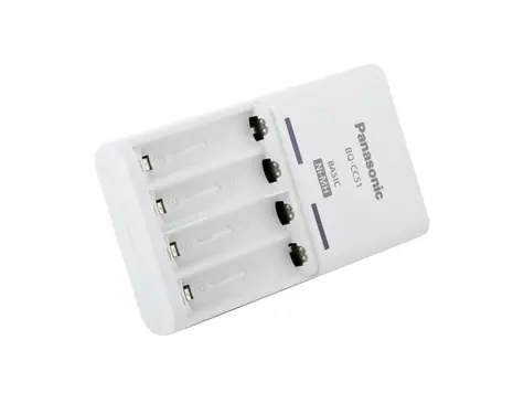 Panasonic CC51E / Nabíječka baterií AA & AAA