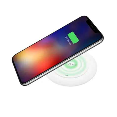 FIXED Pad Podložka pro rychlé bezdrátové nabíjení telefonu 10W bílá