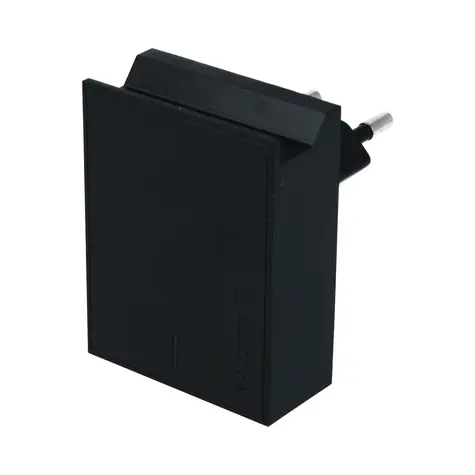 SWISSTEN Síťový adaptér USB-C POWER DELIVERY 3.0 18W černá