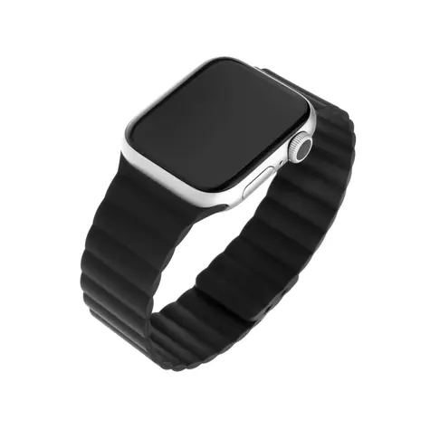 FIXED Magnetic Strap Silikonový řemínek s magnetickým zapínáním pro Apple Watch 38 & 40 mm černá