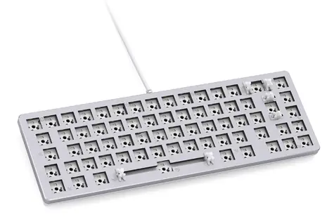 Glorious GMMK2 Compact barebone ISO bílá / herní klávesnice / bez spínačů / USB-C / ISO layout / RGB / 2m