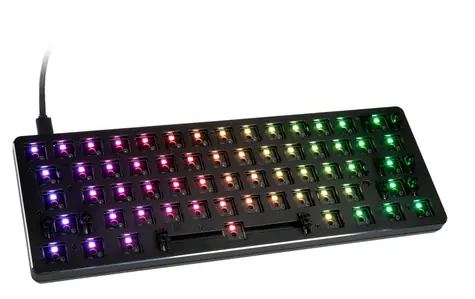 Glorious GMMK Compact barebone ANSI černá / herní klávesnice / bez spínačů / USB-C / ANSI layout / RGB / 1.8m