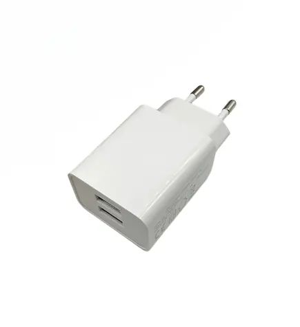 MicroConnect nabíječka s dvěma USB porty bílá / 5V / 2.4A