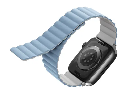 Uniq REVIX Reversible Magnetic řemínek pro Apple Watch 41 & 40 & 38mm - ARCTIC (bílo-modrá)