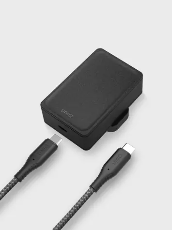 Uniq Versa Slim Kit USB-C PD 18W síťová nabiječka s USB-C 1.2m černá / výstup USB C 3.0 - USB C 3.0 / Podpora PD / 18W
