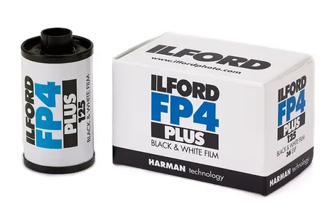 Ilford FP 4 plus 135/36 / černobílý negativní film / ISO 125/22°