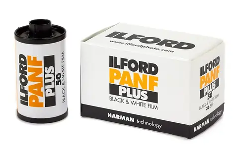 Ilford Pan F plus 135/36 / černobílý negativní film / ISO 50/18°