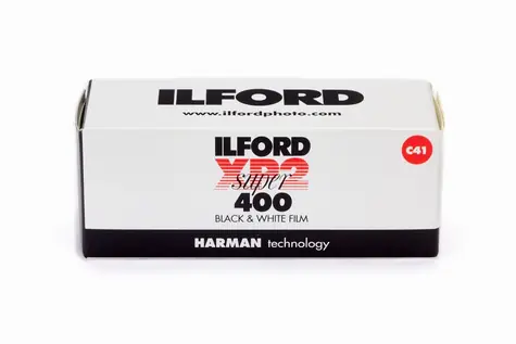 Ilford XP-2 Super 120 / černobílý film / ISO 400/27°
