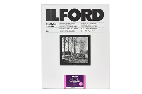 Ilford MG RC DL 1M (24 x 30.5 cm) / 10 listů / černobílý fotografický papír / lesklý