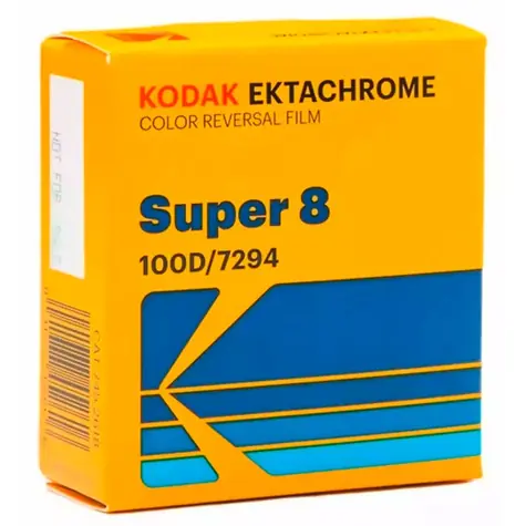 Kodak Ektachrome Super 8 15m / Barevný negativní film / ISO 100 