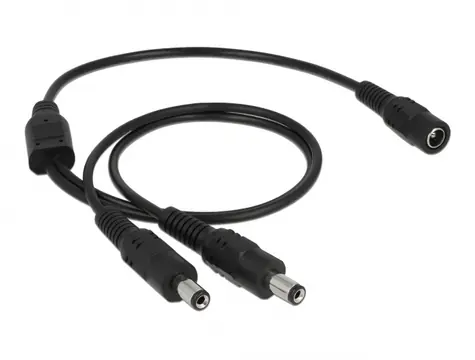 DeLock Kabel DC 5.5 x 2.1mm (F) x 2x DC 5.5 x 2.1mm (M) 50cm černá 