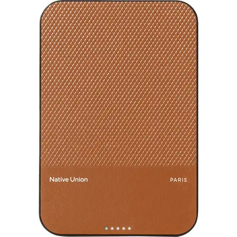 Native Union (Re)Classic Magnetic Power Bank Qi2 5000mAh hnědá / Powerbanka / USB-C / Qi2 / MagSafe